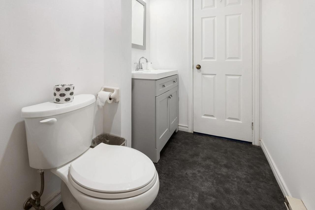 First Canada Hotel Cornwall Hwy 401 On 외부 사진